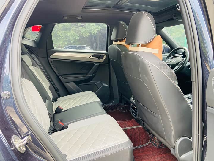 Фото 7 - Volkswagen Tayron X