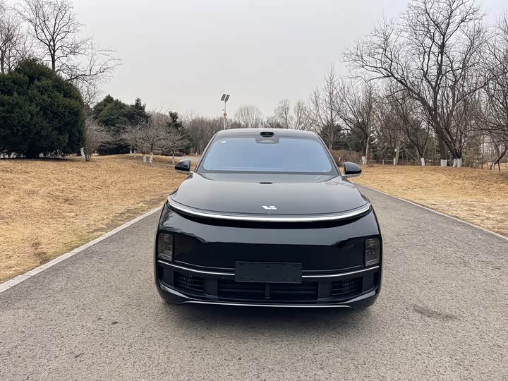 Photo 2 - LiXiang L8