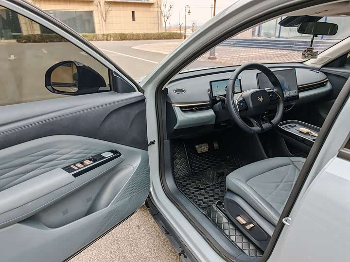 Photo 7 - BAIC Arcfox T1