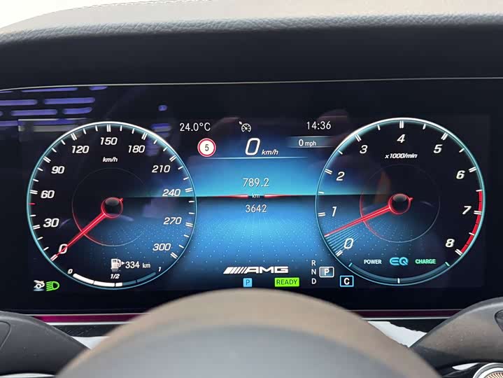 Фото 7 - Mercedes-Benz AMG GT