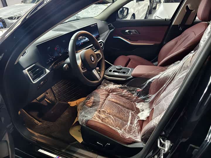 Photo 5 - BMW 3 Series