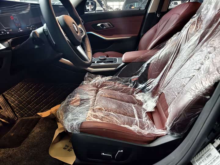 Photo 6 - BMW 3 Series