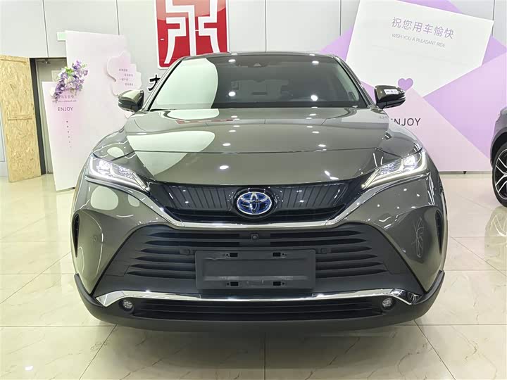 Фото 2 - Toyota Harrier