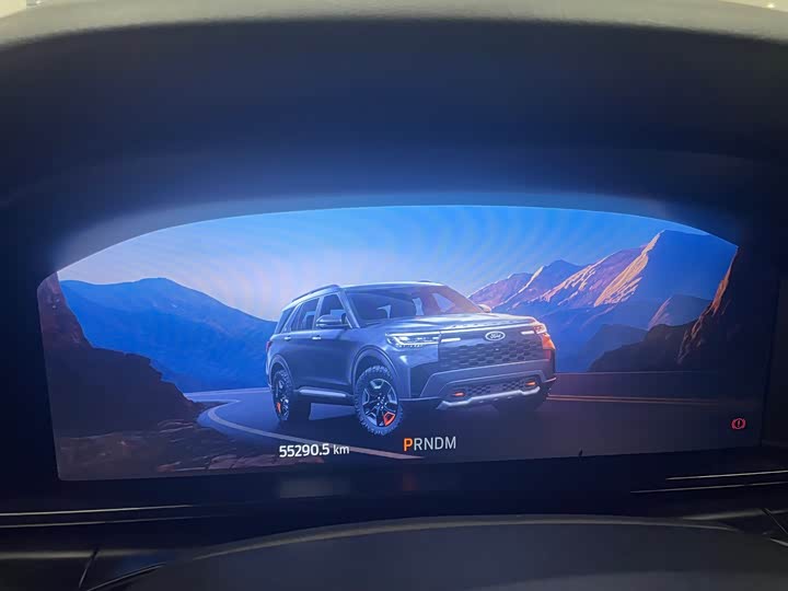 Photo 9 - Ford Explorer