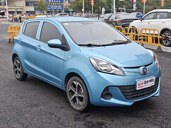 Фото 4 - Changan BenBen E-Star