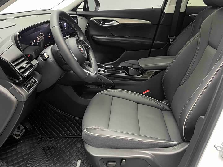 Photo 9 - Buick Envision Plus