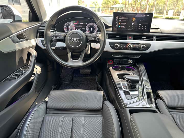 Фото 6 - Audi A4L