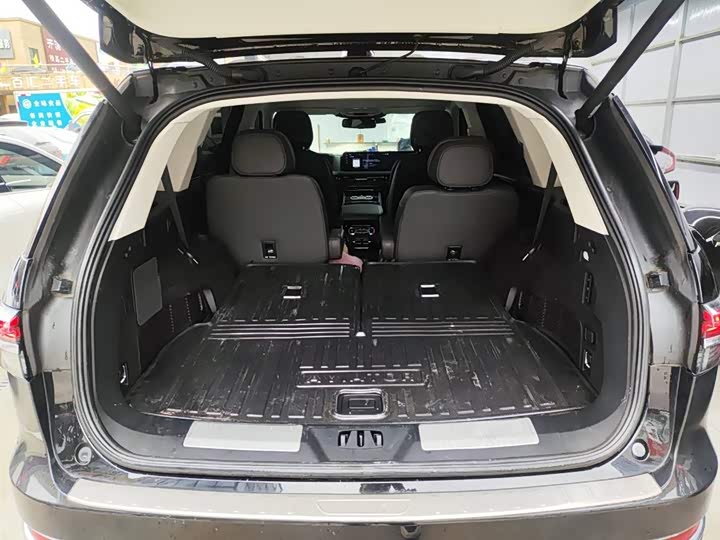 Фото 9 - Lincoln Aviator