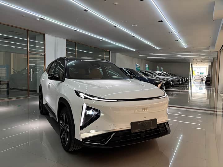 Photo 3 - Geely Galaxy L7