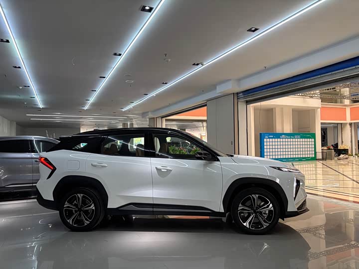 Photo 4 - Geely Galaxy L7