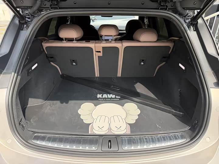 Фото 7 - Nio ES6