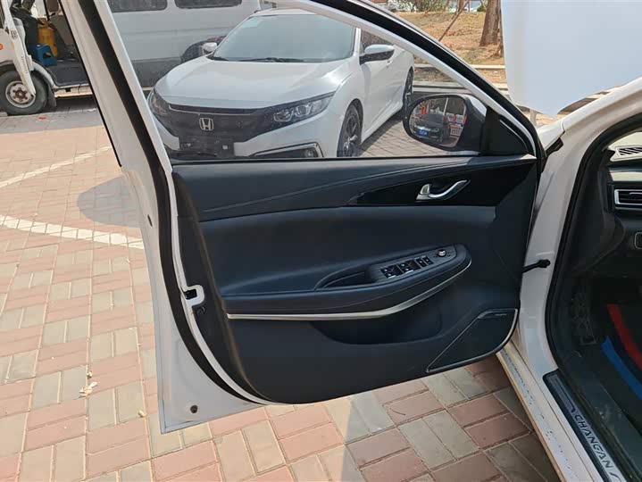 Фото 7 - Changan Raeton CC