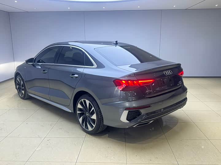 Фото 4 - Audi A3