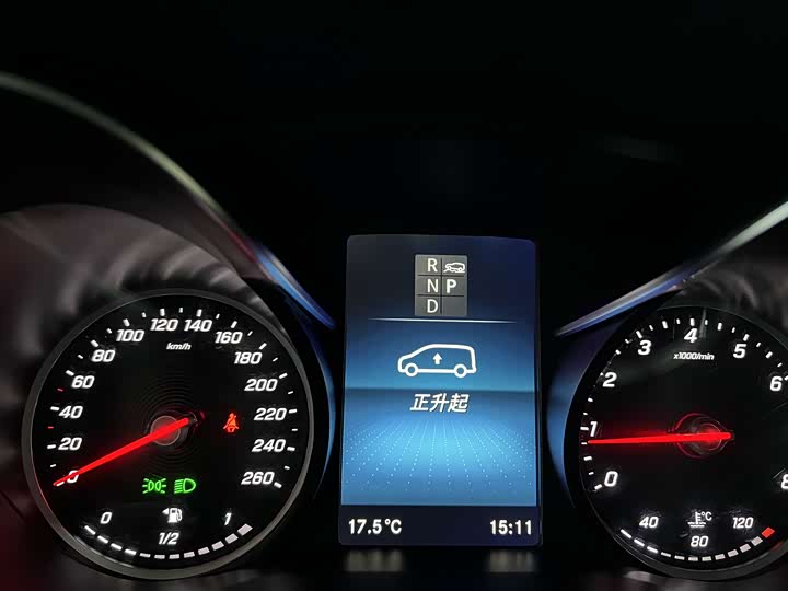 Фото 7 - Mercedes-Benz V-Class