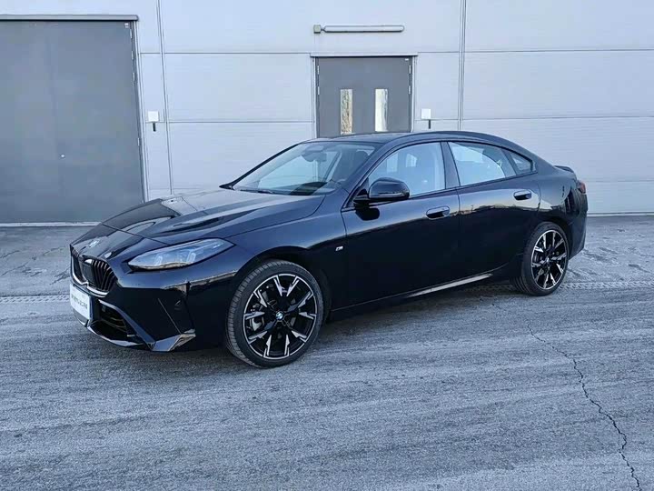 Фото 1 - BMW 2 Series