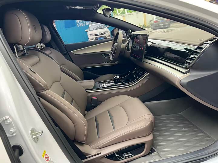 Фото 7 - BYD Han