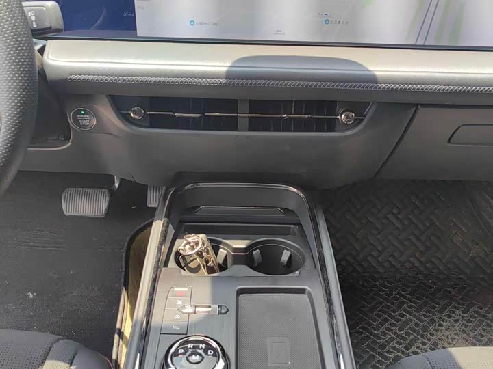 Фото 5 - Ford Mondeo