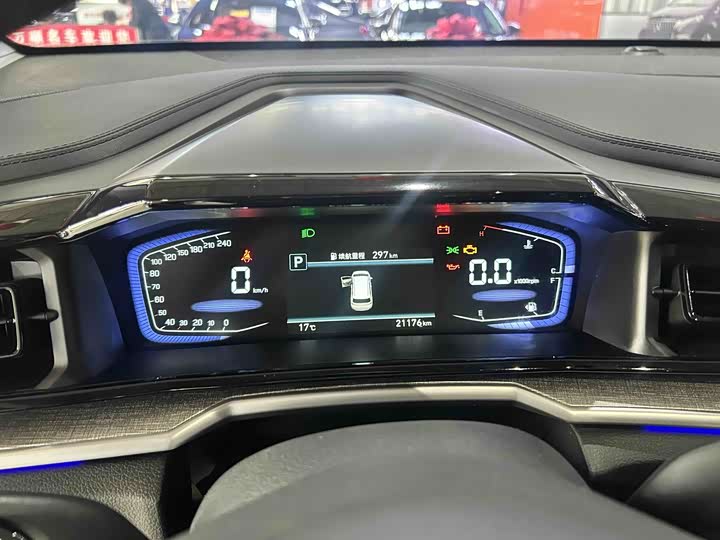 Фото 7 - Hyundai Custo