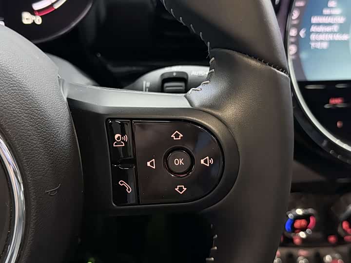 Фото 9 - Mini Clubman