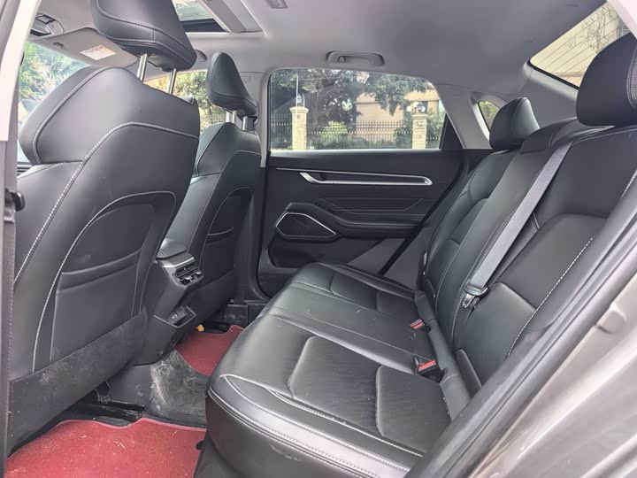 Фото 5 - Geely Emgrand