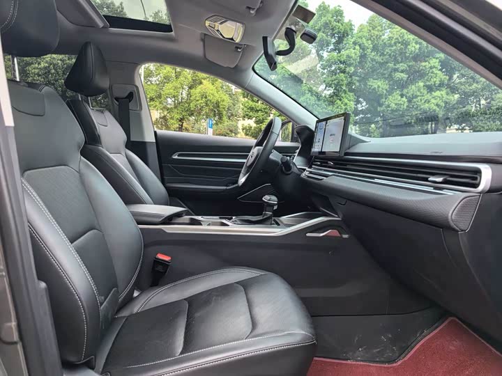 Фото 7 - Geely Emgrand