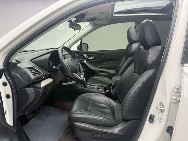 Фото 7 - Subaru Forester