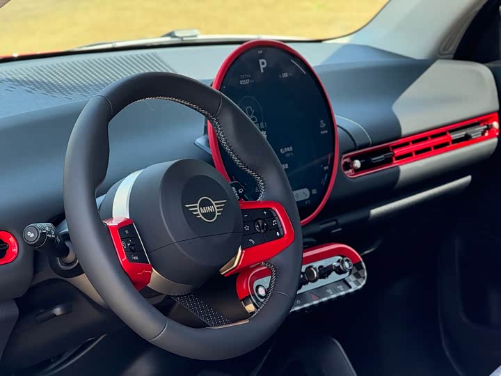 Photo 8 - Mini Cooper