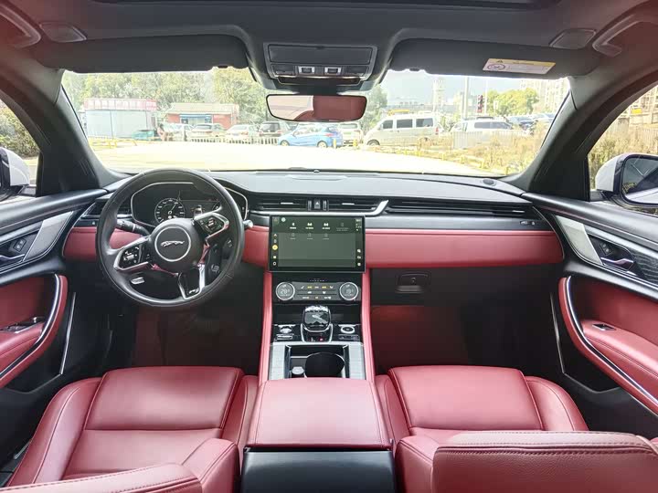 Фото 6 - Jaguar XF L