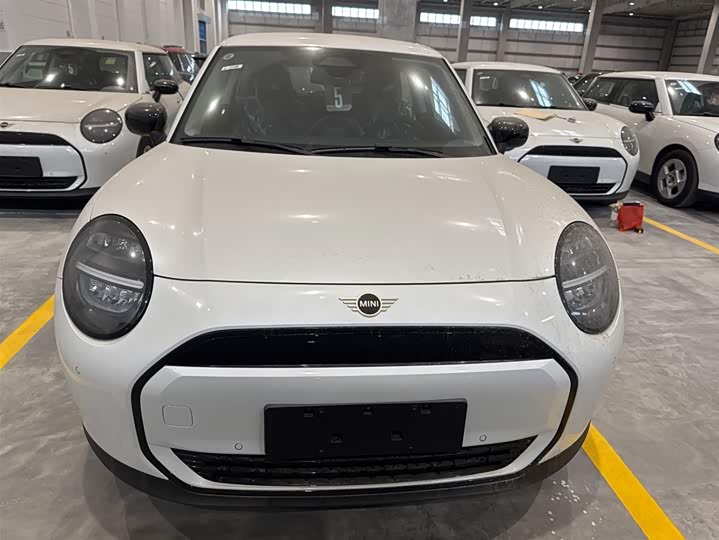 Фото 2 - Mini Cooper