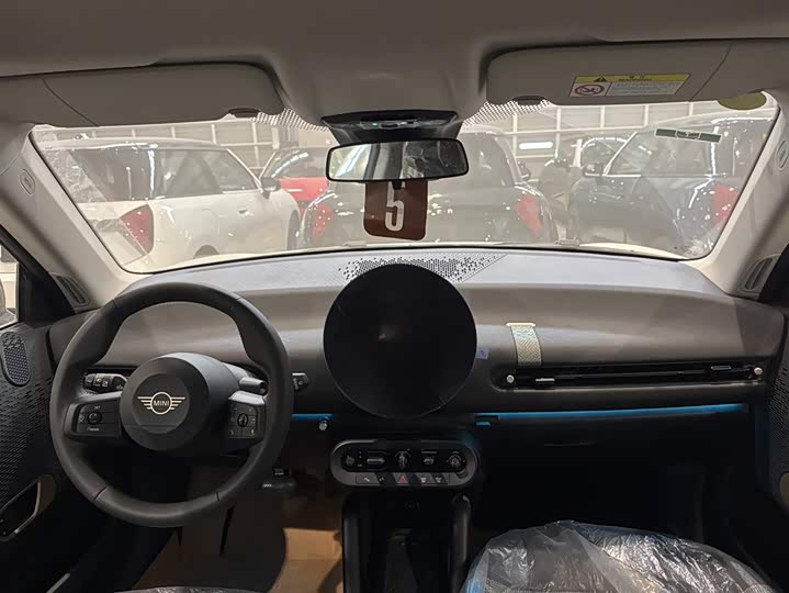 Фото 7 - Mini Cooper