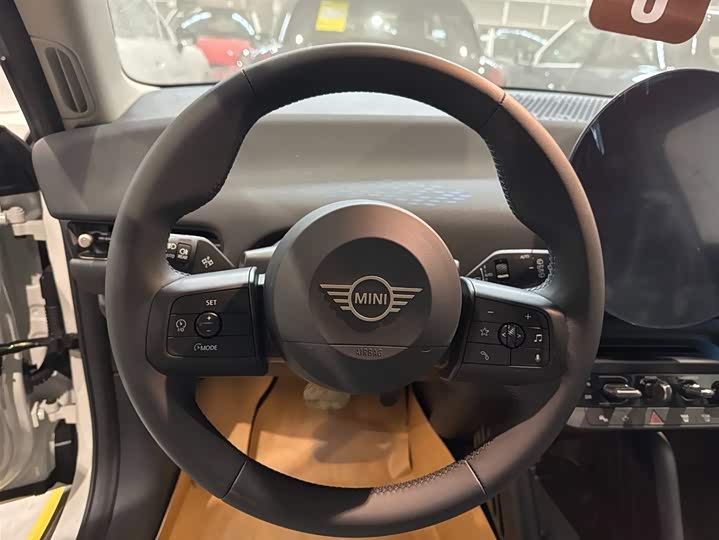 Фото 8 - Mini Cooper