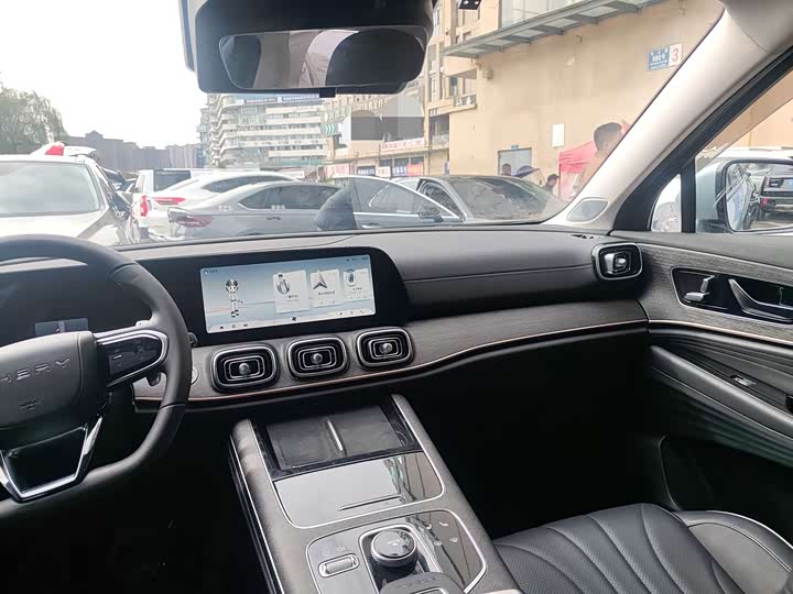 Фото 4 - Chery Tiggo 9