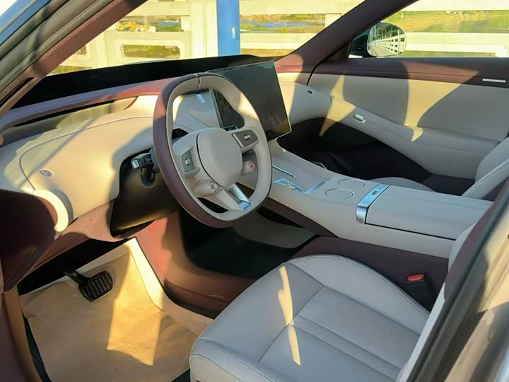 Photo 4 - Xiaomi YU7