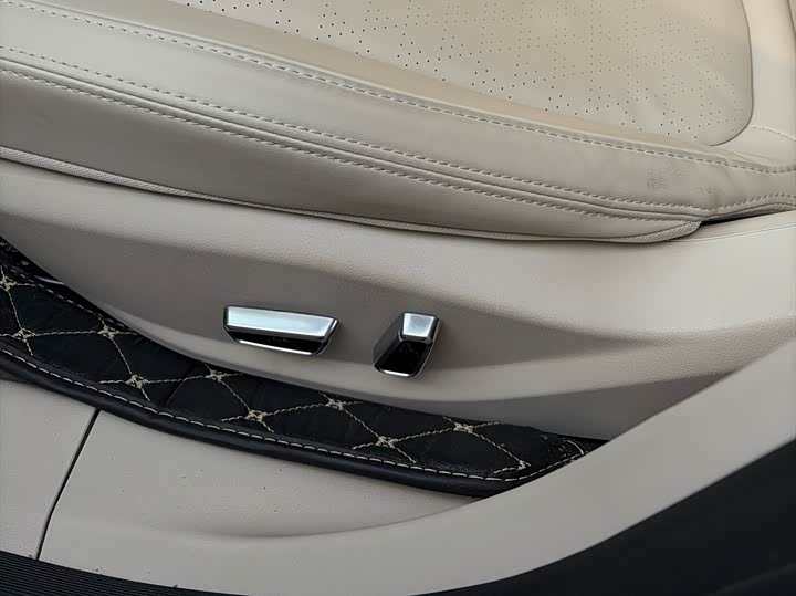 Фото 9 - Dongfeng Forthing Xinghai S7