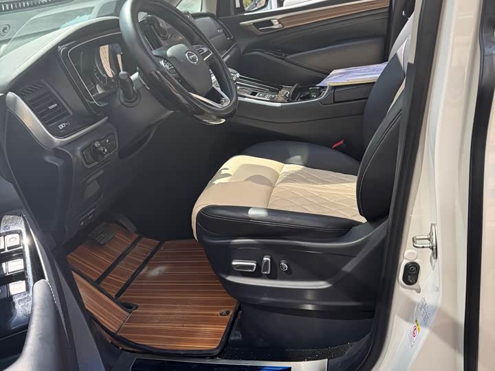 Фото 4 - GAC Trumpchi M8