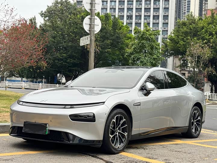 Фото 1 - XPeng P7