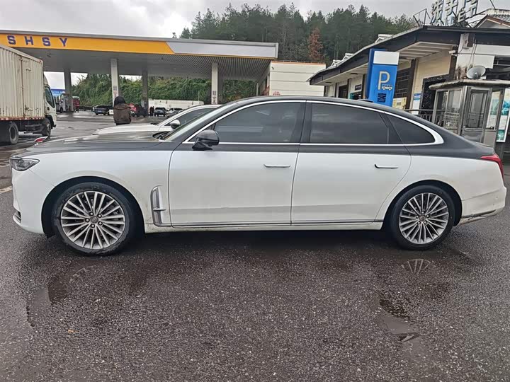 Фото 7 - Hongqi H9