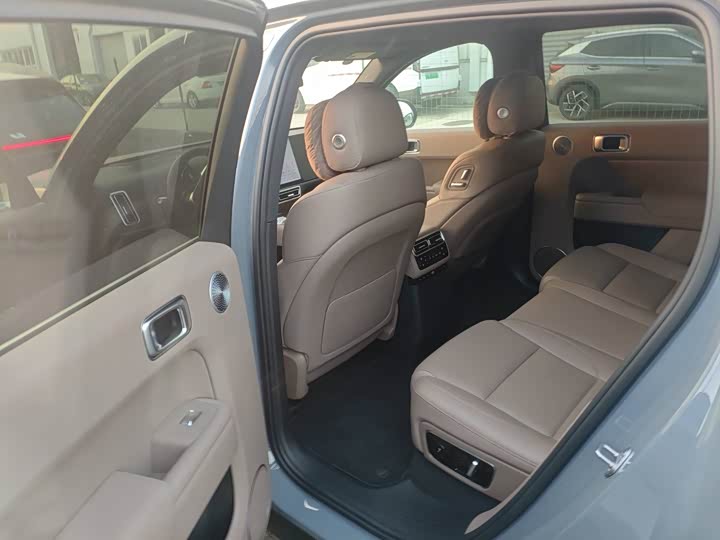 Фото 3 - LiXiang L7