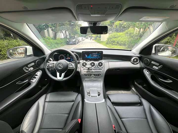 Фото 5 - Mercedes-Benz C-Class