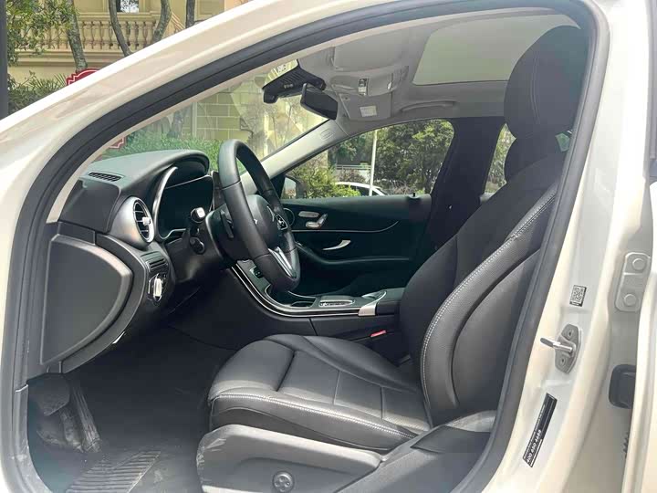 Фото 6 - Mercedes-Benz C-Class