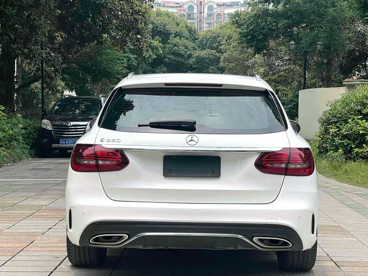 Фото 9 - Mercedes-Benz C-Class