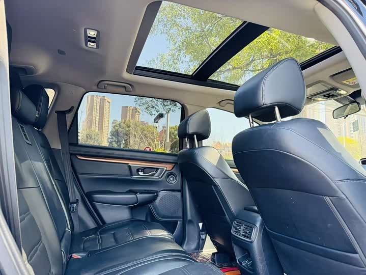 Photo 9 - Honda CR-V