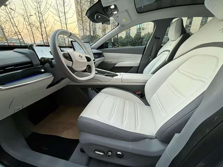 Фото 4 - Dongfeng Yipai eπ 007