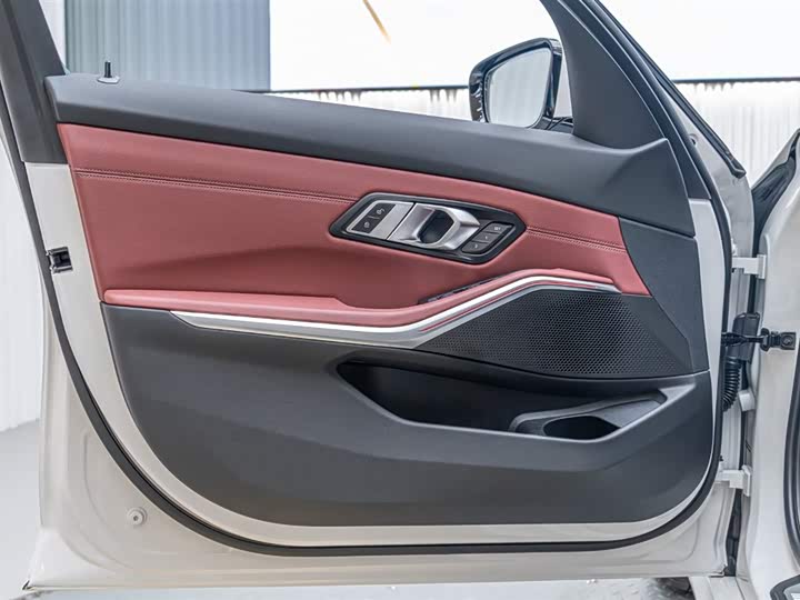 Фото 5 - BMW 3 Series