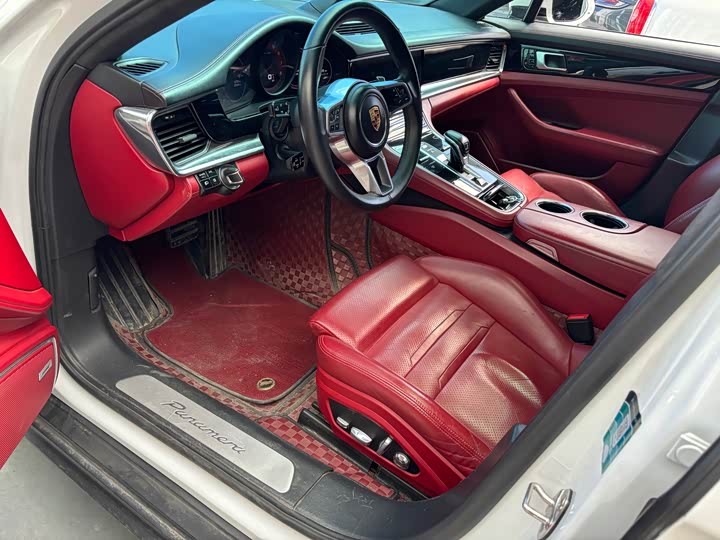 Фото 6 - Porsche Panamera