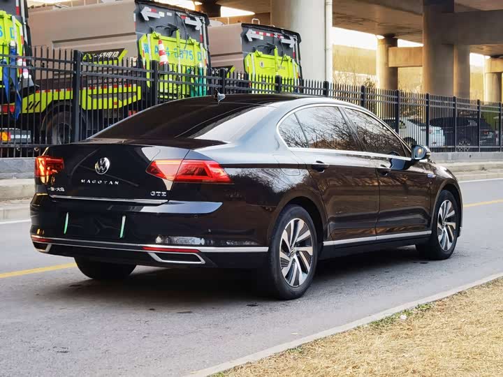 Photo 4 - Volkswagen Magotan GTE Hybrid