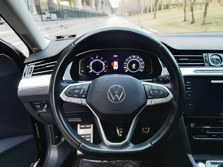 Photo 9 - Volkswagen Magotan GTE Hybrid