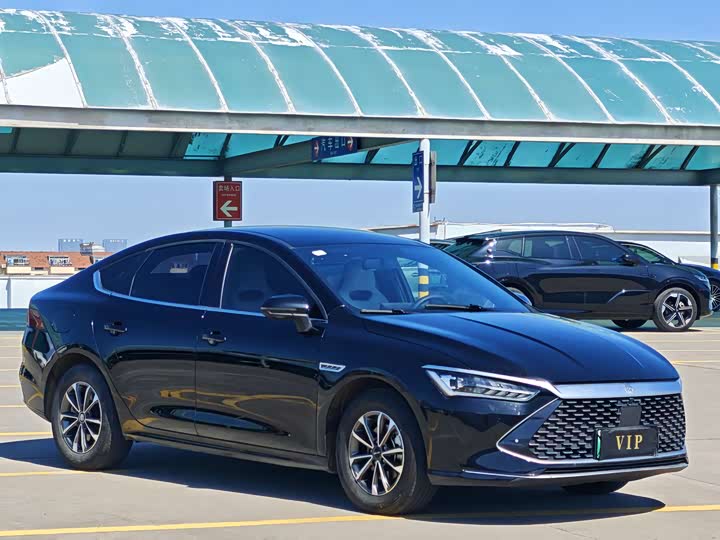 Фото 3 - BYD Qin Plus