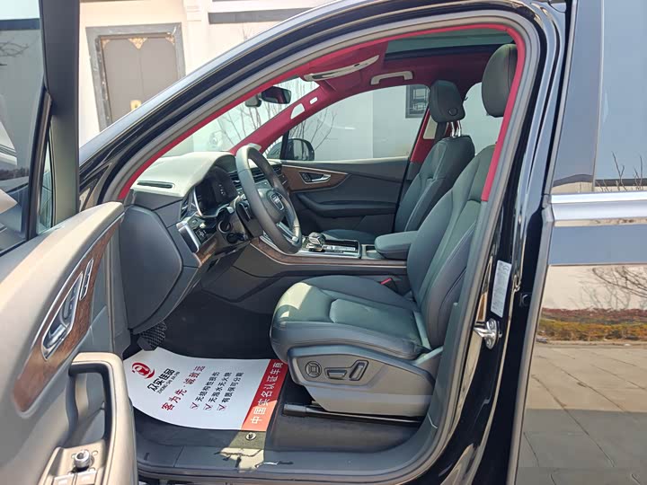 Фото 4 - Audi Q7