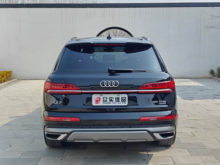 Фото 7 - Audi Q7